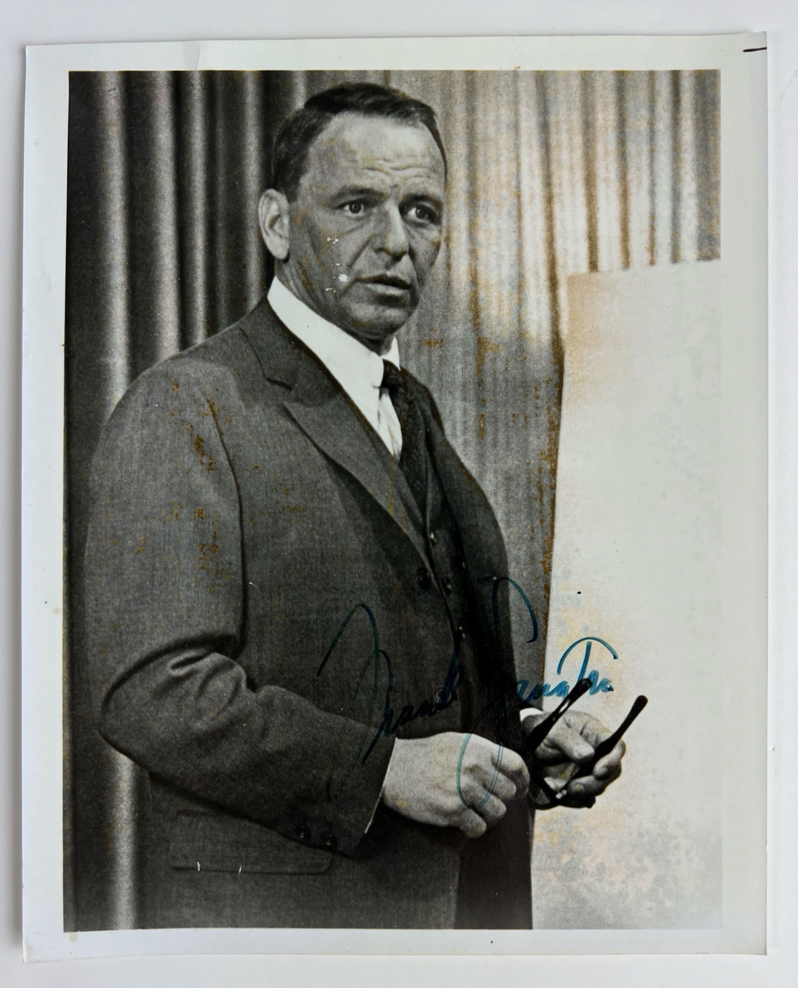 Frank Sinatra Autographed/ Signed Photograph (1 of 2)