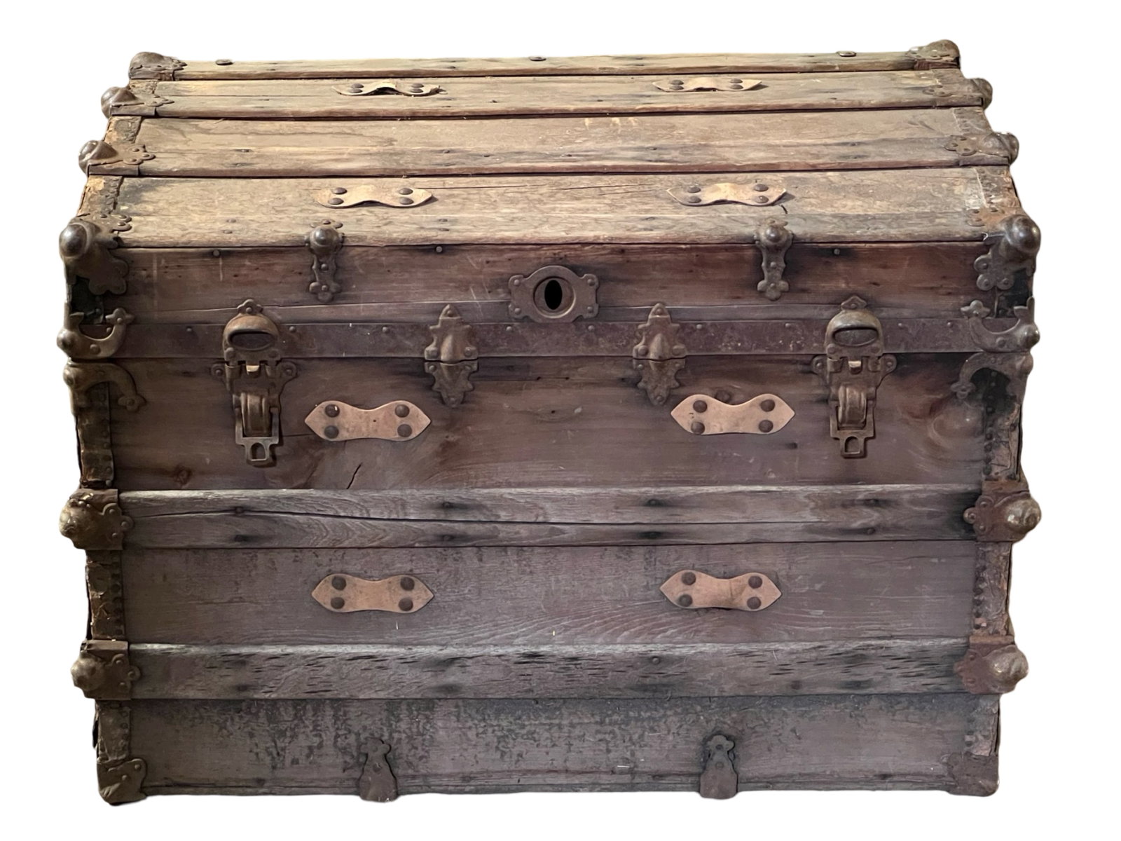Antique Steamer Trunk: Antique Steamer Trunk. 34" x 24" x 22". Shows some age related wear.