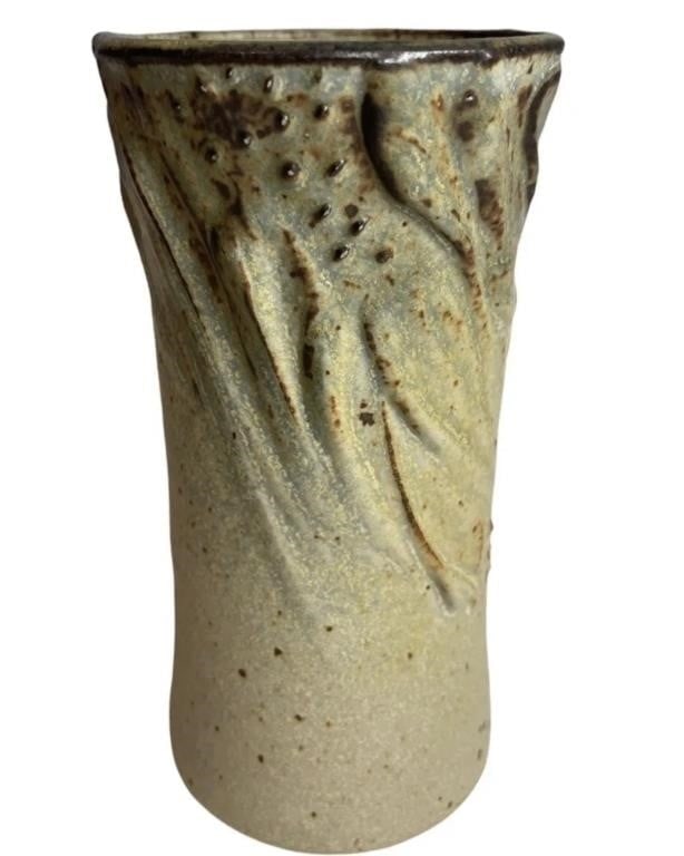 MCM Deanna Nichols Studio Glazed Pottery Vase: Embrace the elegance and innovation of Mid-Century Modern design with this stunning studio-glazed pottery vase by Deanna Nichols.This captivating piece features a beautiful and intricate glaze, showca