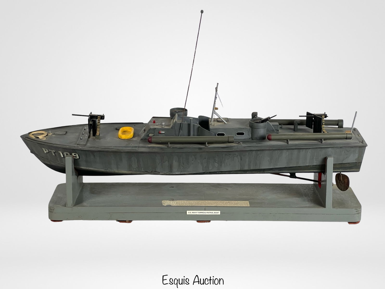 Vintage Electric PT-109 US Navy Patrol Boat Model (1 of 8)