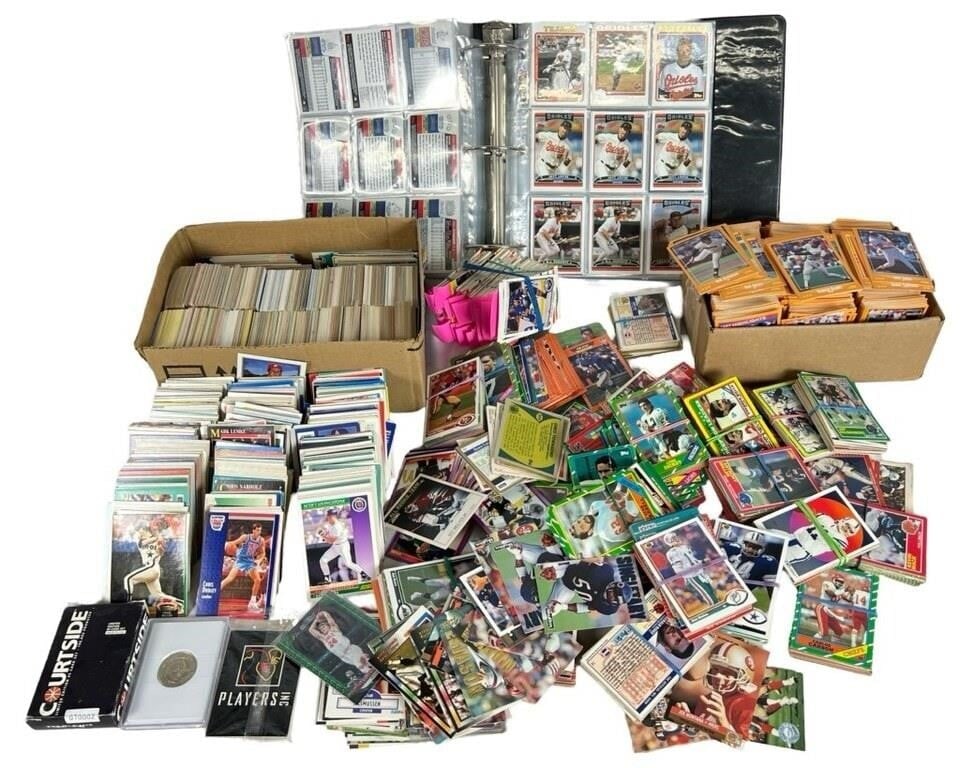 Large Collection of Vintage Sports Cards (1 of 9)