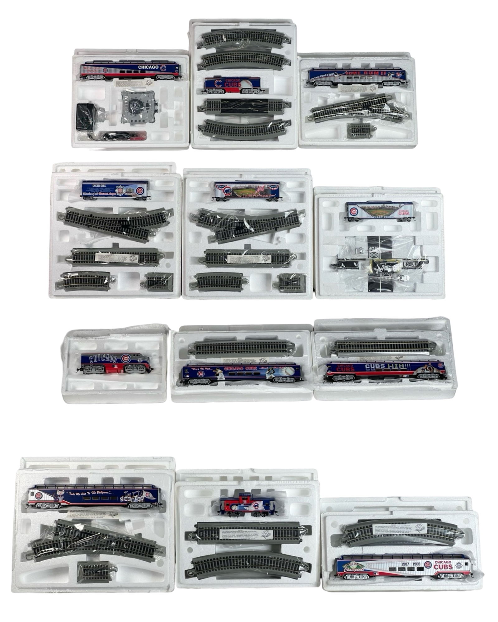 Hawthorne Village Chicago Cubs 12-Piece Train Set (1 of 12)