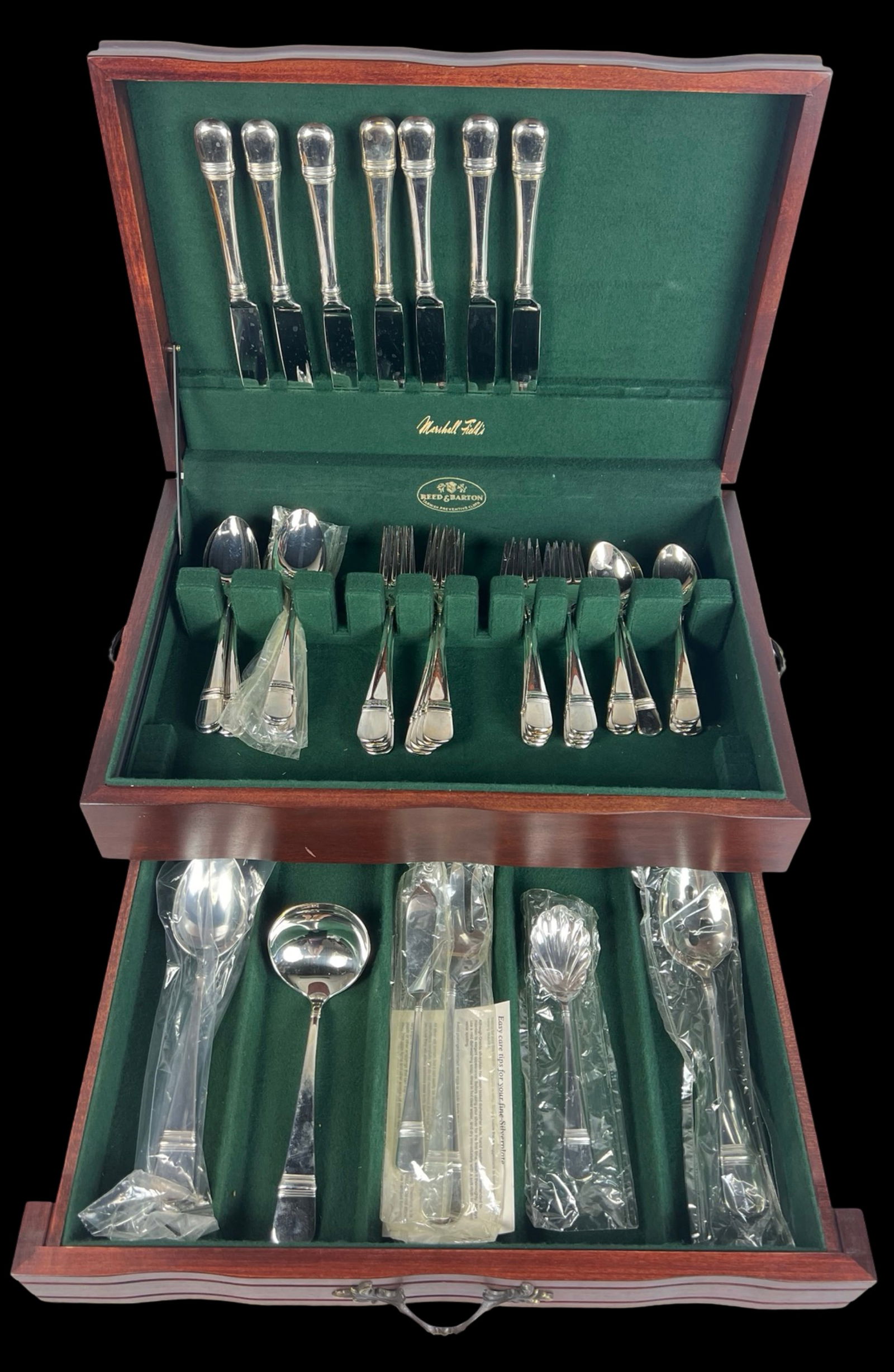 Vintage Oneida Flatware in Marshall Fields Chest (1 of 5)