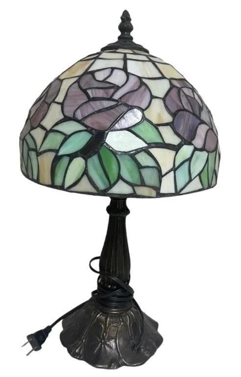 Tiffany Style Slag Stained Glass Table Lamp (1 of 2)