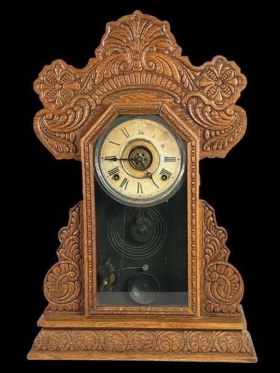 Antique Ingraham Gingerbread Mantle Clock (1 of 4)