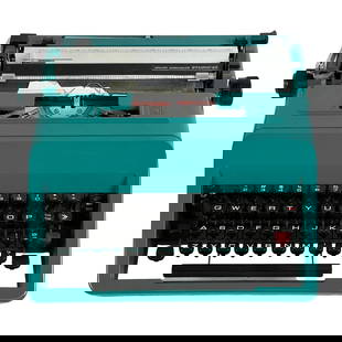 Vintage Olivetti Underwood Studio 45 Typewriter: This charming Olivetti Underwood Studio 45 typewriter, made in Barcelona, Spain, features a striking teal color. A classic portable typewriter, it comes with its original hard case, instructional book