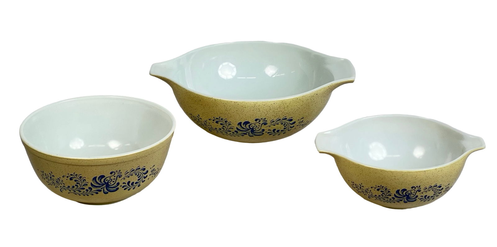 Vintage Pyrex "Butterprint" Mixing Bowl Set (1 of 5)
