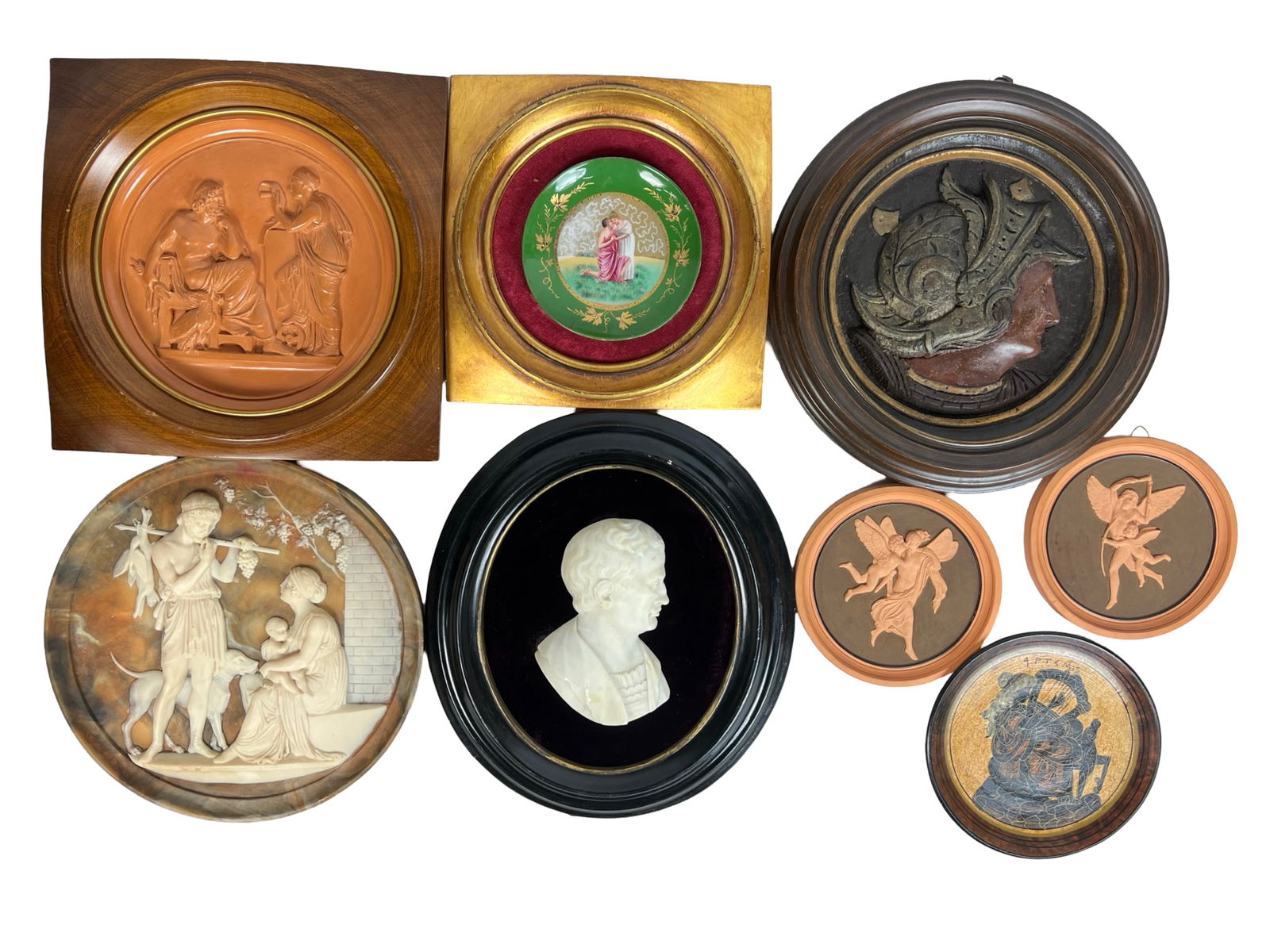 Collection of Vintage Wall Plaques and Medallions (1 of 5)
