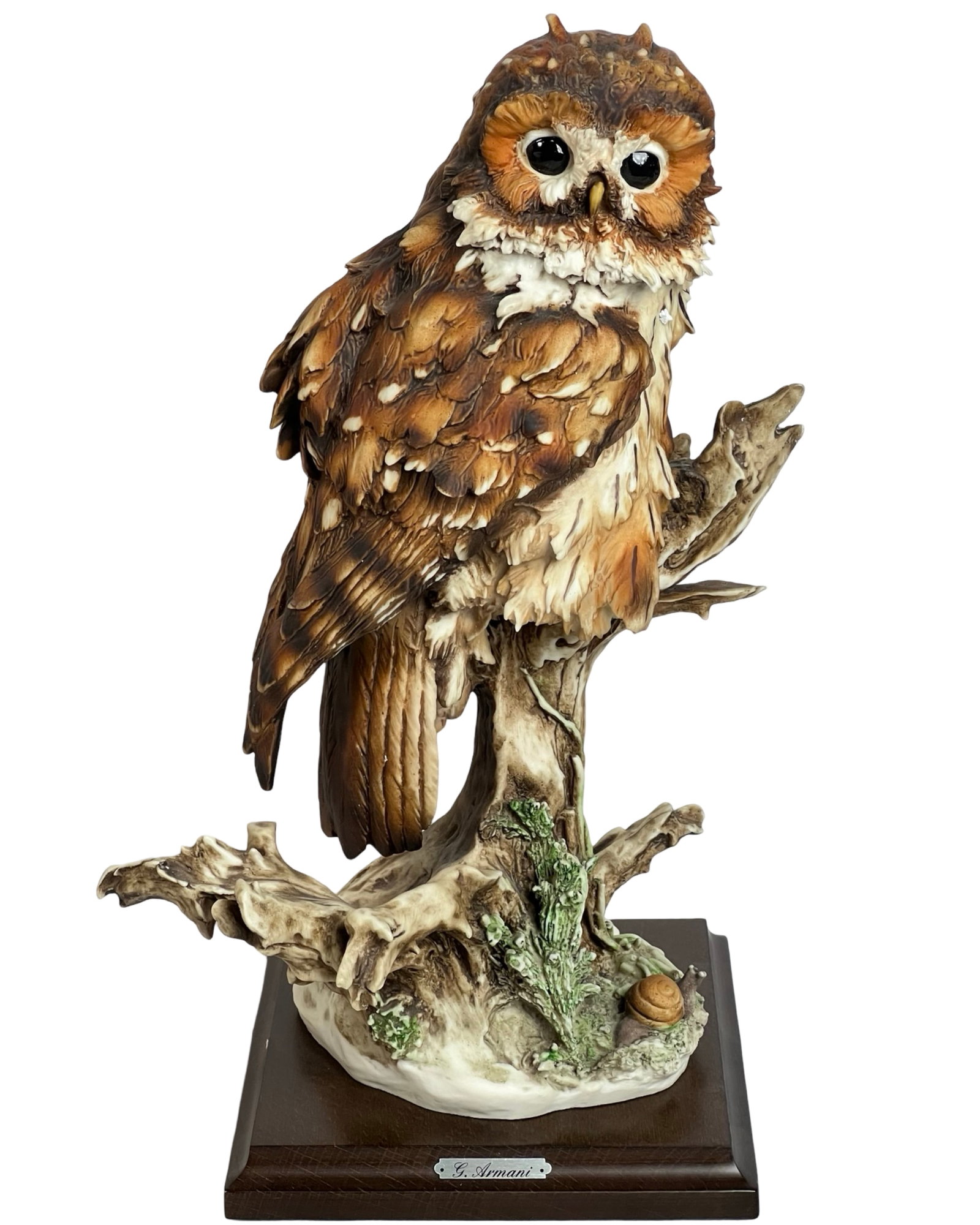 Giuseppe Armani Brown Owl Porcelain Sculpture: Exquisite Giuseppe Armani porcelain sculpture depicting a majestic brown owl perched on a naturalistic branch. Handcrafted in Italy, this highly detailed piece showcases Armani's signature artistry, w