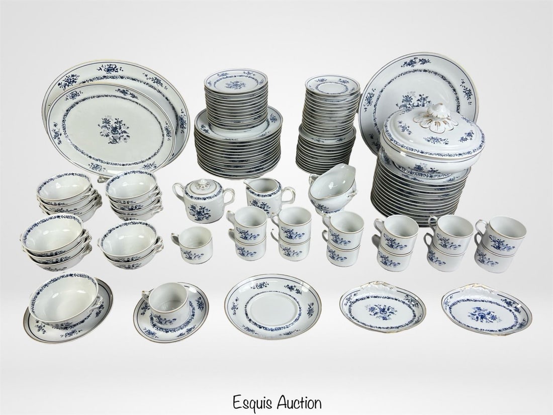 Vista Alegre Blue & White Porcelain Dinner Set (1 of 8)