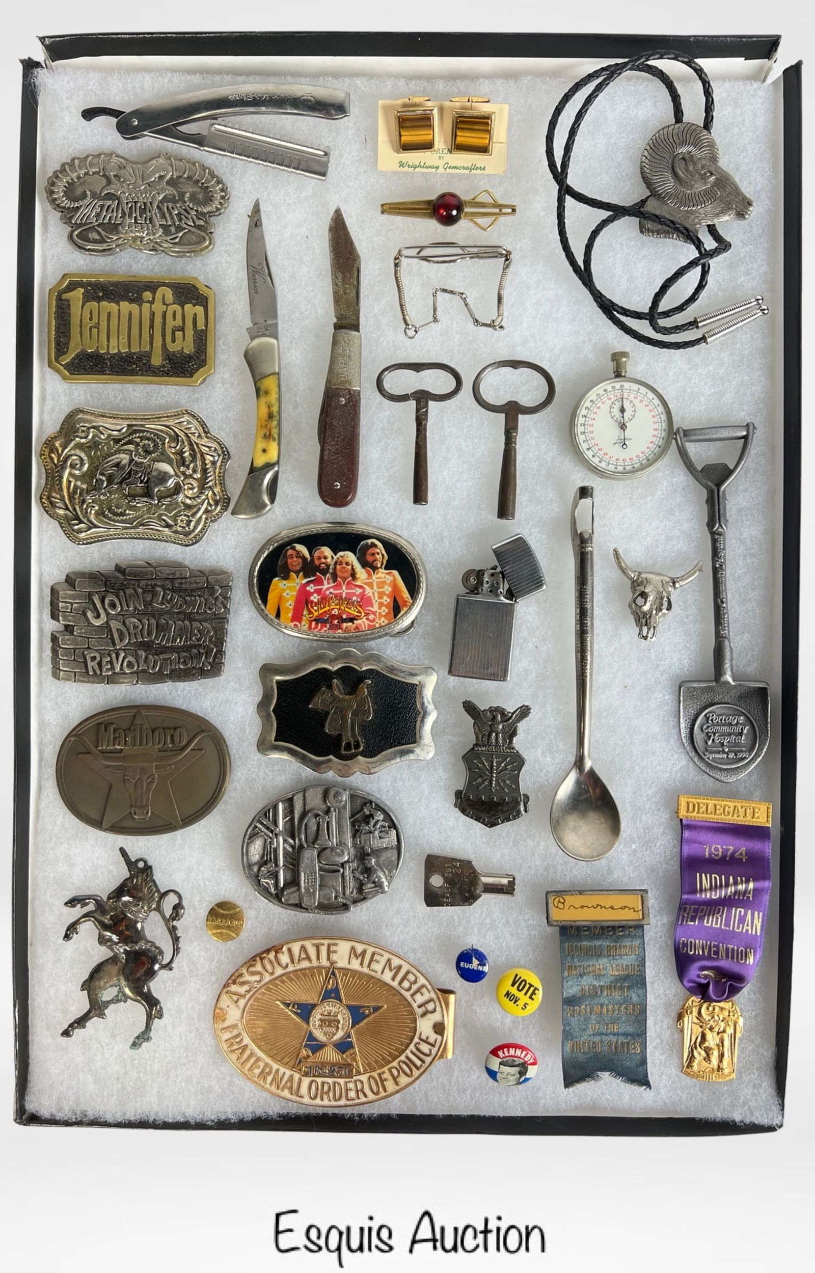 Men's Collectibles- Belt Buckles, Pins, Zippo, Kni (1 of 7)