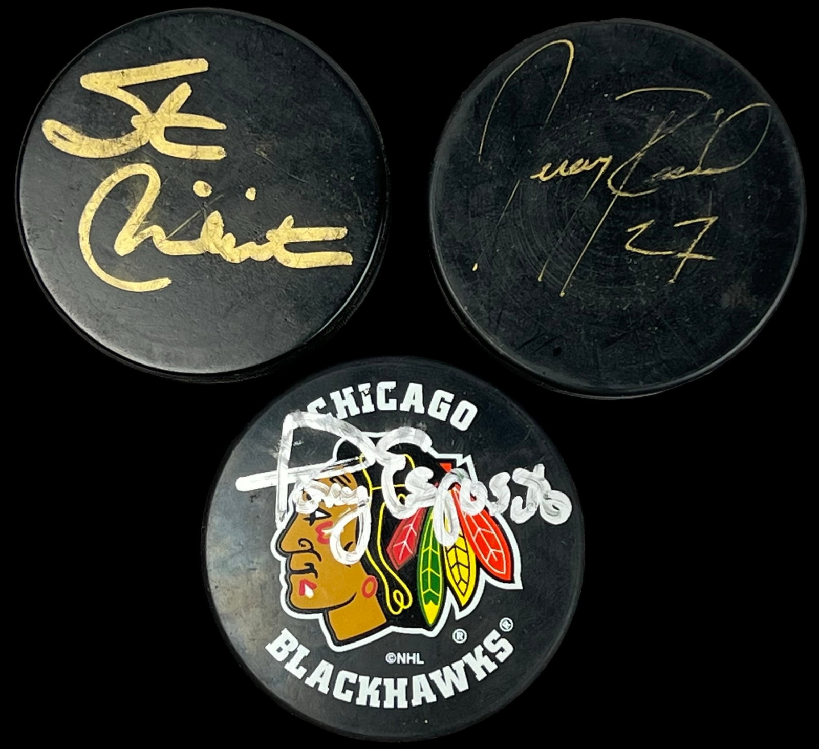 3 Autographed Hockey Pucks - Esposito, Mikita, Roe: A fantastic lot of three autographed hockey pucks, featuring: Tony Esposito (Chicago Blackhawks) - Hall of Fame goaltender and three-time Vezina Trophy winner, known for revolutionizing the butterfly 