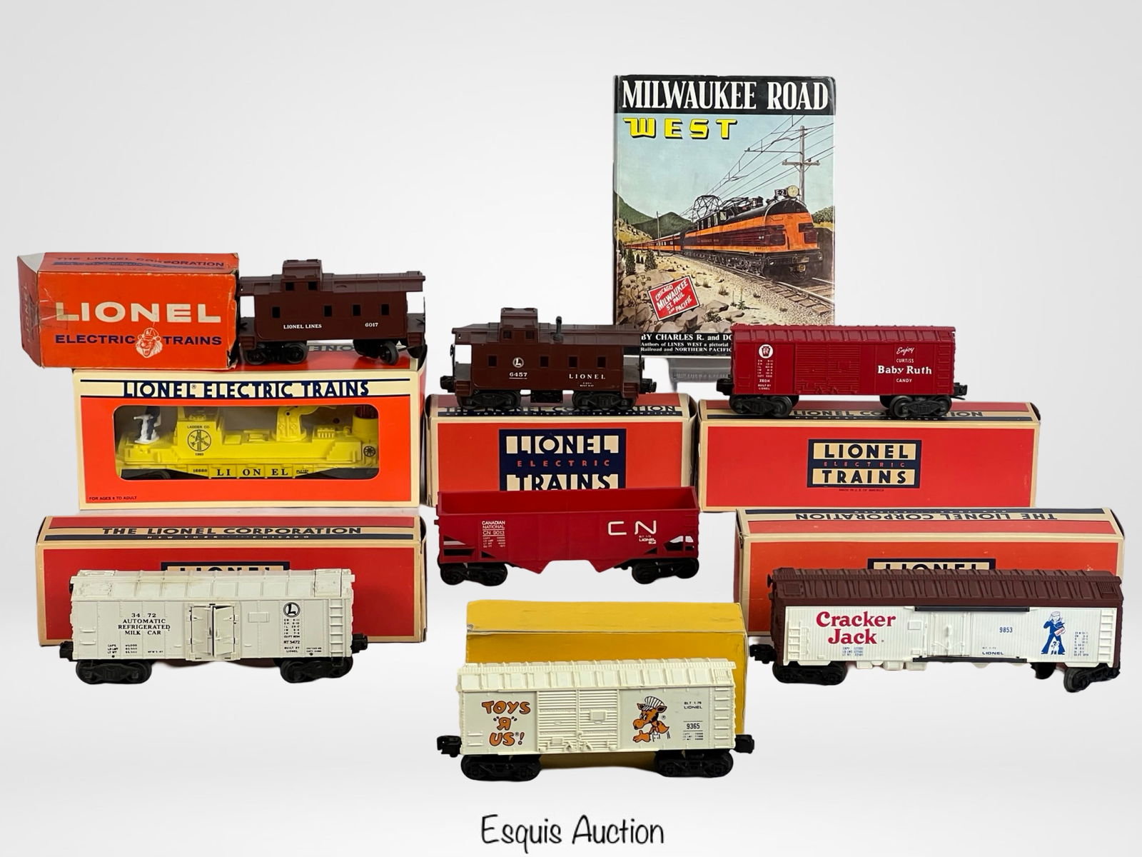 Vintage Lionel RR Train Cars & Cabooses (1 of 7)