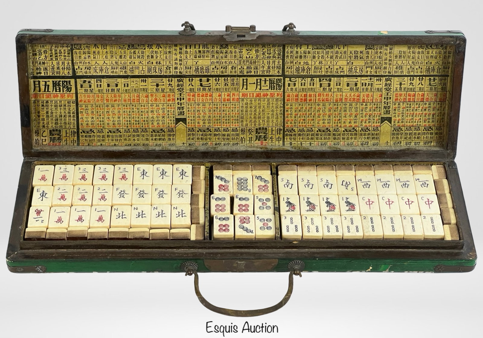 1930s Chinese Mahjong Set in Lacquered Wooden Case (1 of 4)