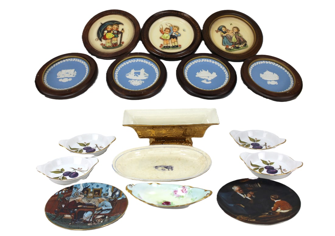 Decorative Collectibles of Hummel Plates, Evesham Porcelain, Numa,Charlotte Bavaria Pieces (1 of 16)