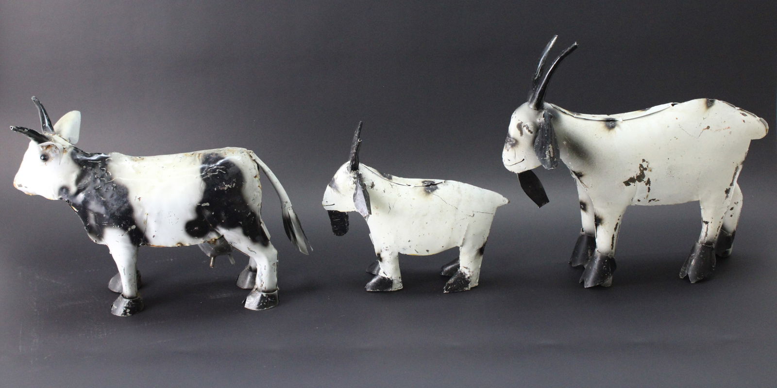 Set of Handcrafted Metal Farm Animals (1 of 4)