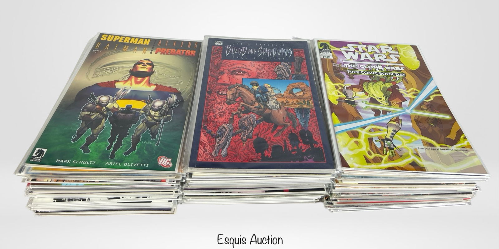 Lot of Comic Books- Marvel, DC, Vertigo (1 of 4)