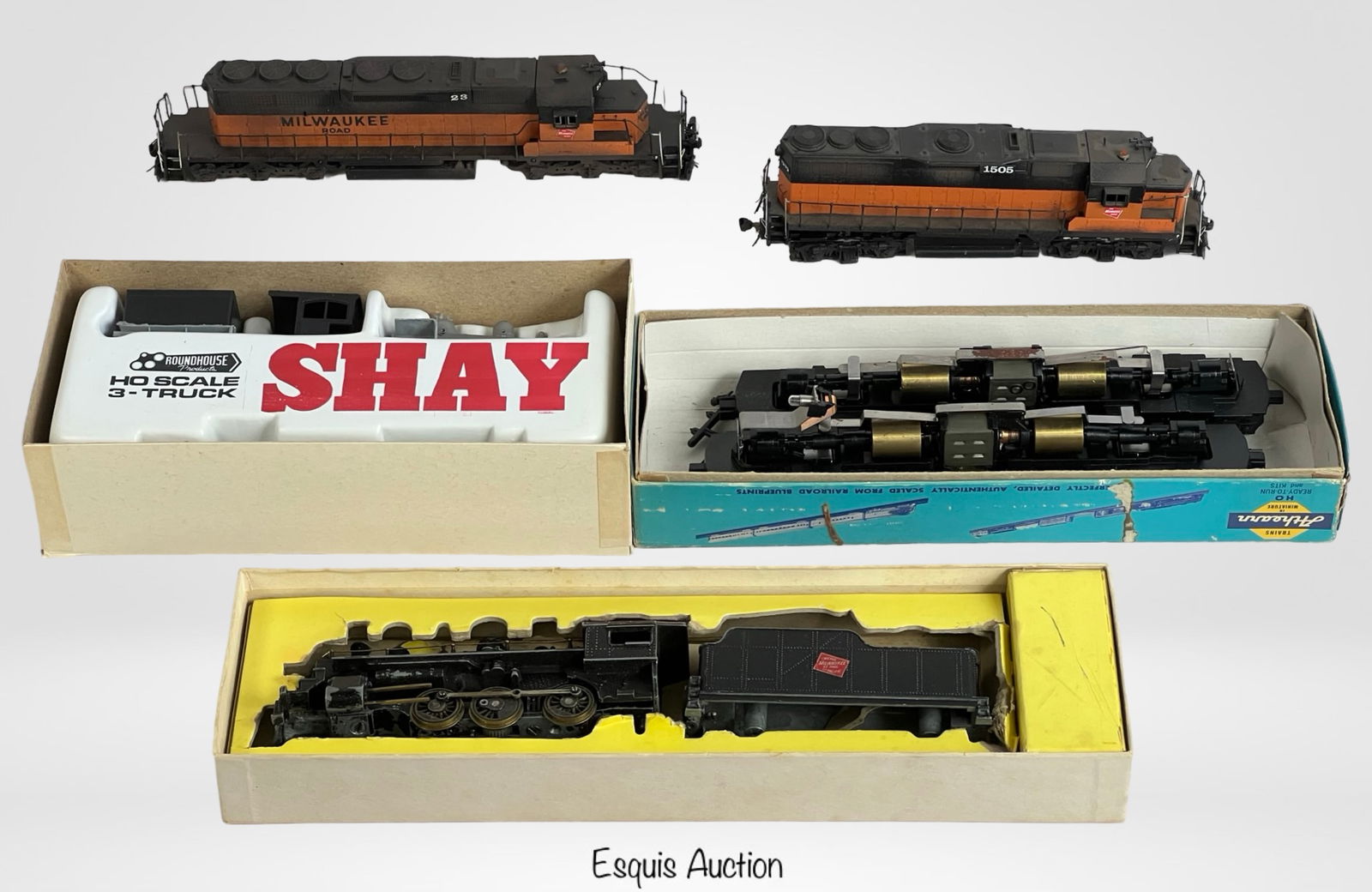 Lot of HO Scale Train Locomotives & Kits (1 of 8)