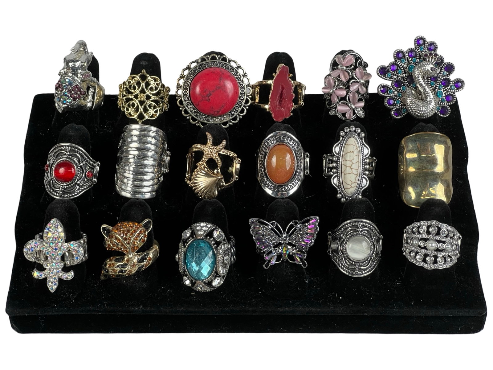 Collection of Lady's Costume Jewelry Rings: Discover timeless elegance with this curated Collection of Vintage Lady's Costume Jewelry Rings. All appear to be in good condition. Display is not included.