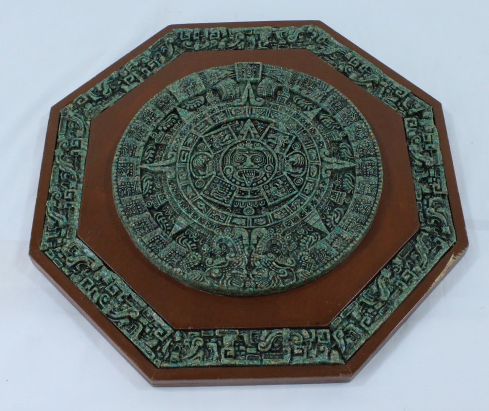 Aztec/ Mayan Calendar Octagonal Wall Plaque (1 of 3)