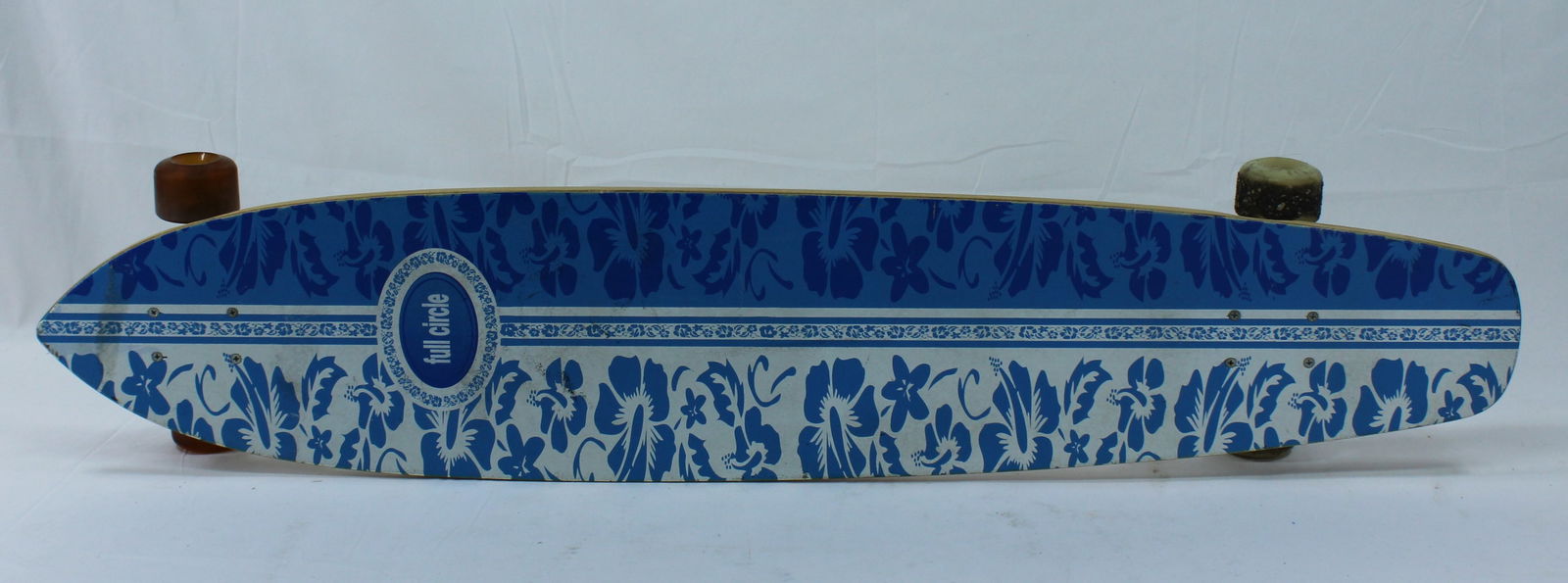 Full Circle Longboard Skateboard (1 of 2)