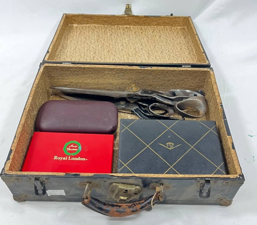 Vintage Travel Case With Royal London Box And... (1 of 2)