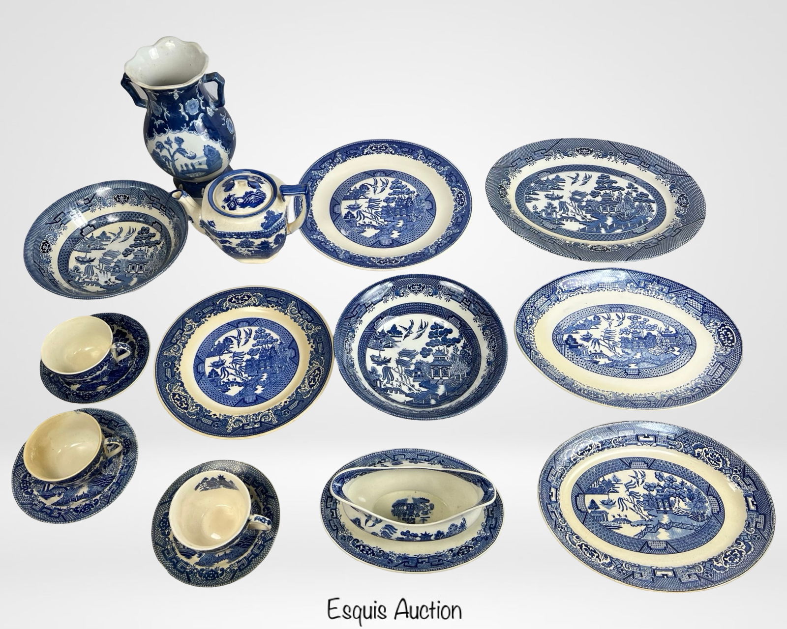 Antique & Vintage Blue Willow Transferware (1 of 14)