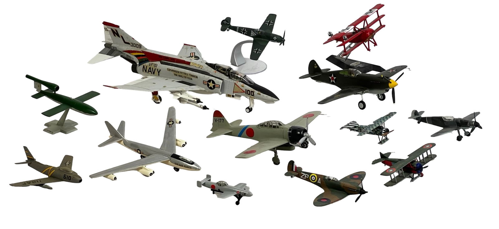 Vintage Die-Cast and Plastic Aircraft Models (1 of 11)