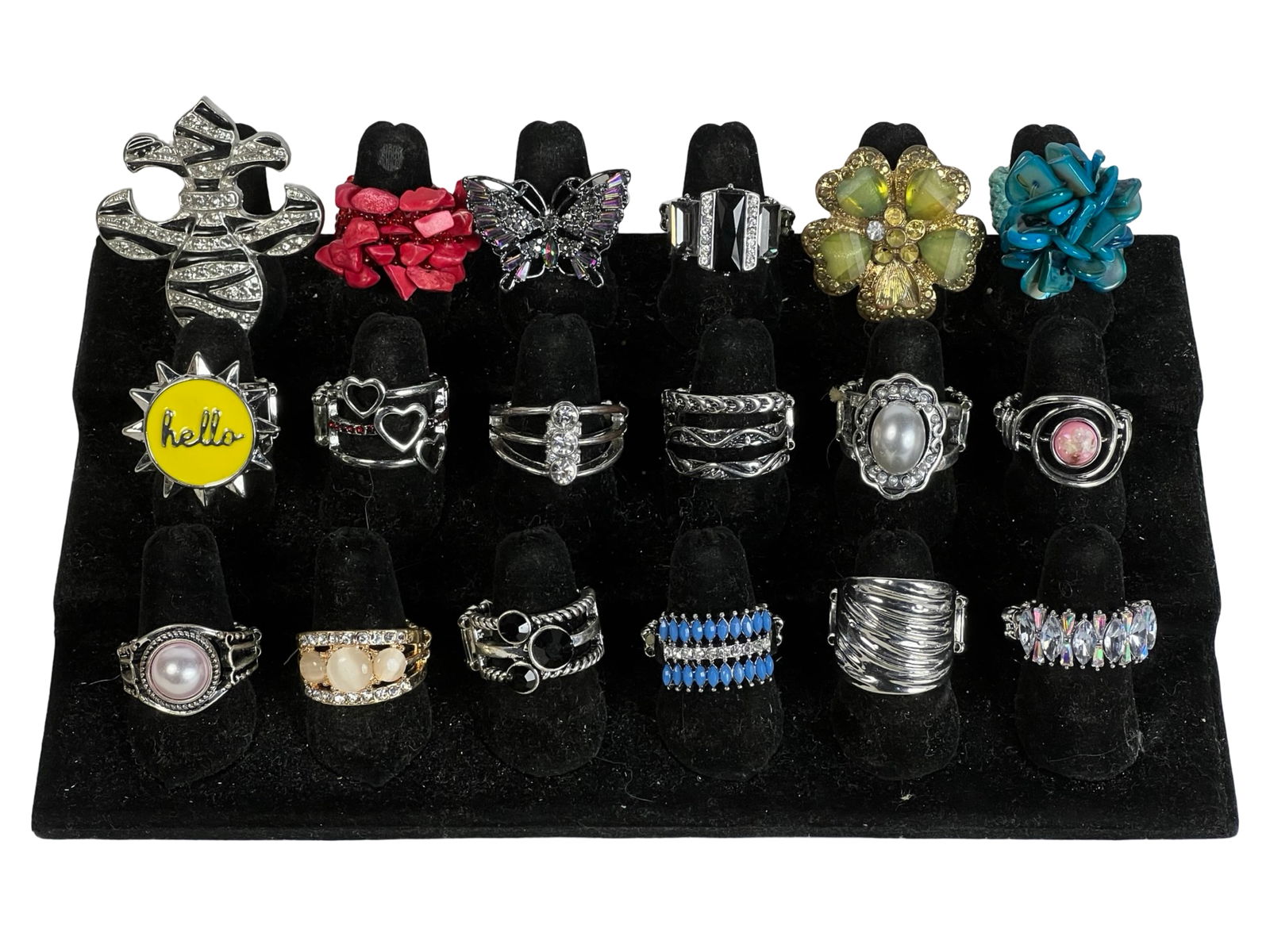 Collection of Lady's Costume Jewelry Rings: Discover timeless elegance with this curated Collection of Vintage Lady's Costume Jewelry Rings. All appear to be in good condition. Display is not included.