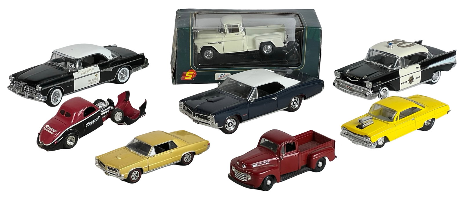 Die-Cast Vintage Style Model Cars & Trucks (1 of 4)
