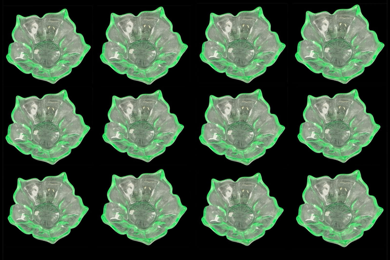 12 MCM Viking Epic Art Glass Lotus Flower Bowls (1 of 5)