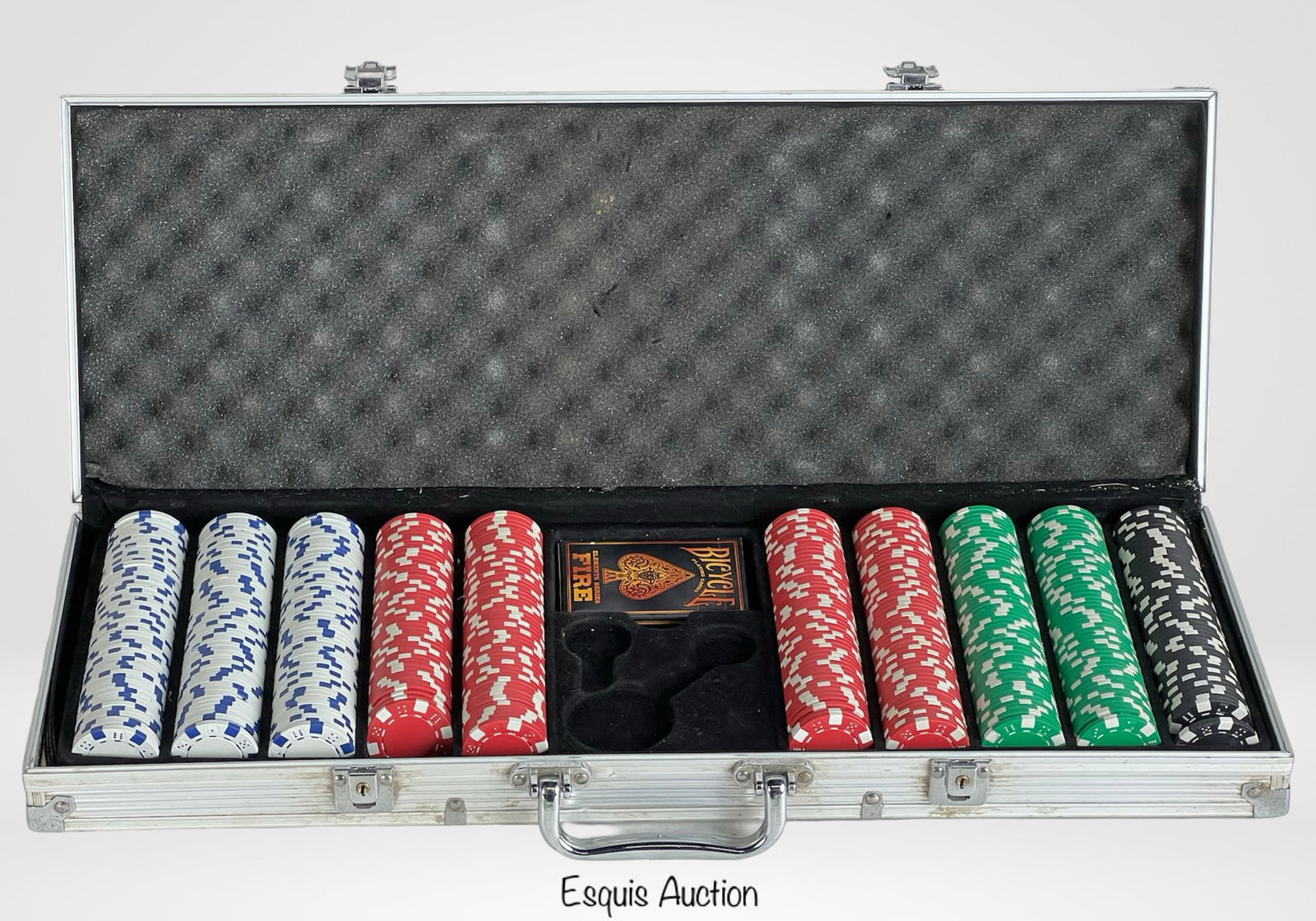 Casino Poker Chip Set in Aluminum Case (1 of 2)