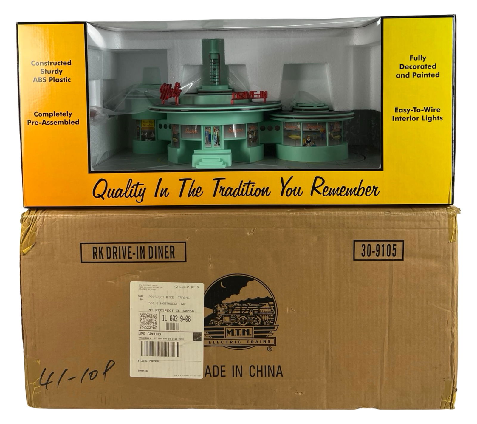 MTH RailKing Mel's Operating Drive-In Diner Set (1 of 3)
