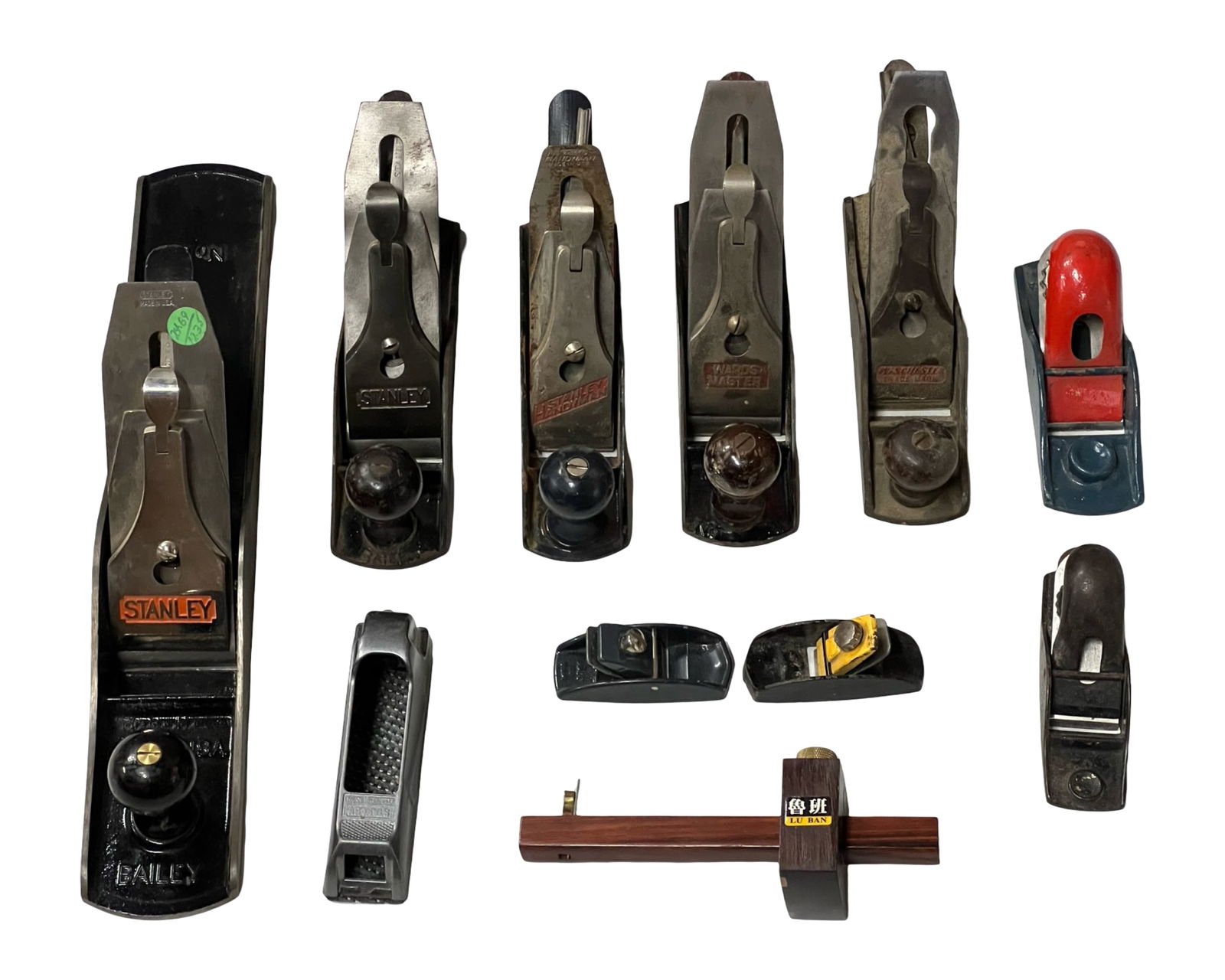Collection of Vintage Woodworking Hand Planes (1 of 5)