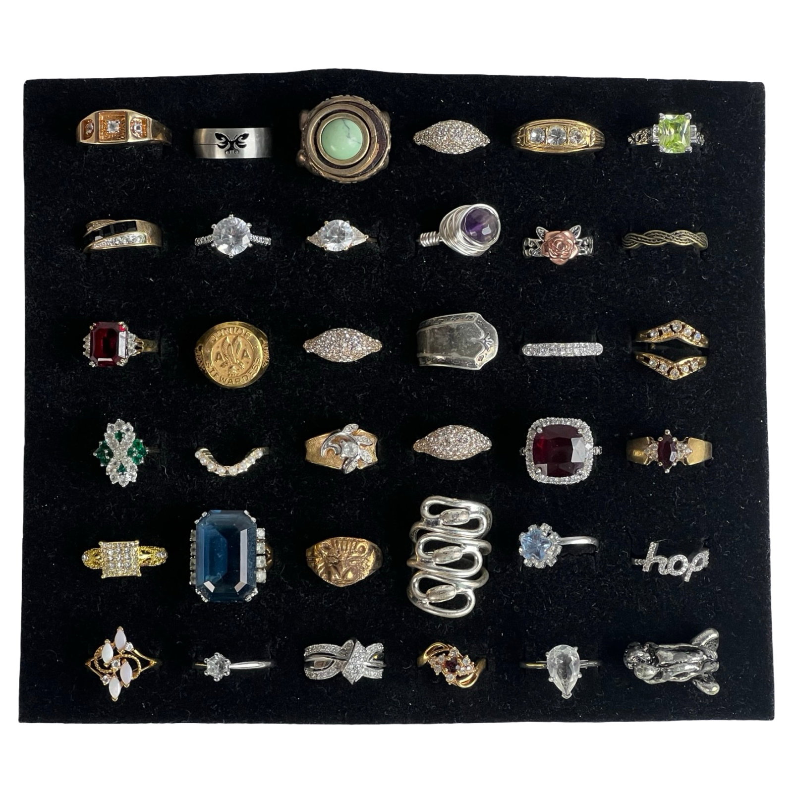 Exquisite Collection: Set of 36 Various Rings: Embark on a journey through diverse styles and eras with this stunning collection of 36 rings, each possessing its own unique charm and character. From timeless classics to contemporary statement piec
