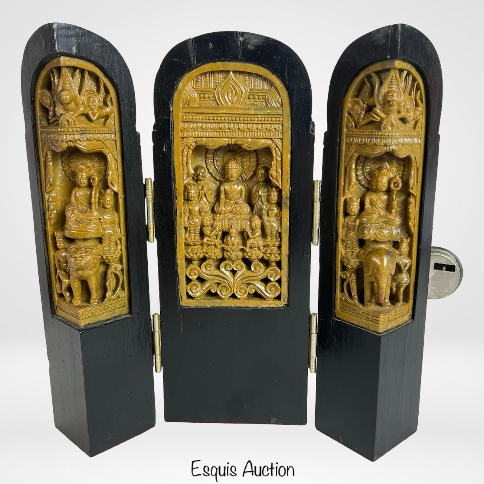Vintage Japanese Buddhist Traveling Shrine: Finely crafted vintage Japanese Buddhist traveling shrine featuring a fold-out triptych design. The interior showcases intricate hand-carved gilt figures including a central seated Buddha flanked by a