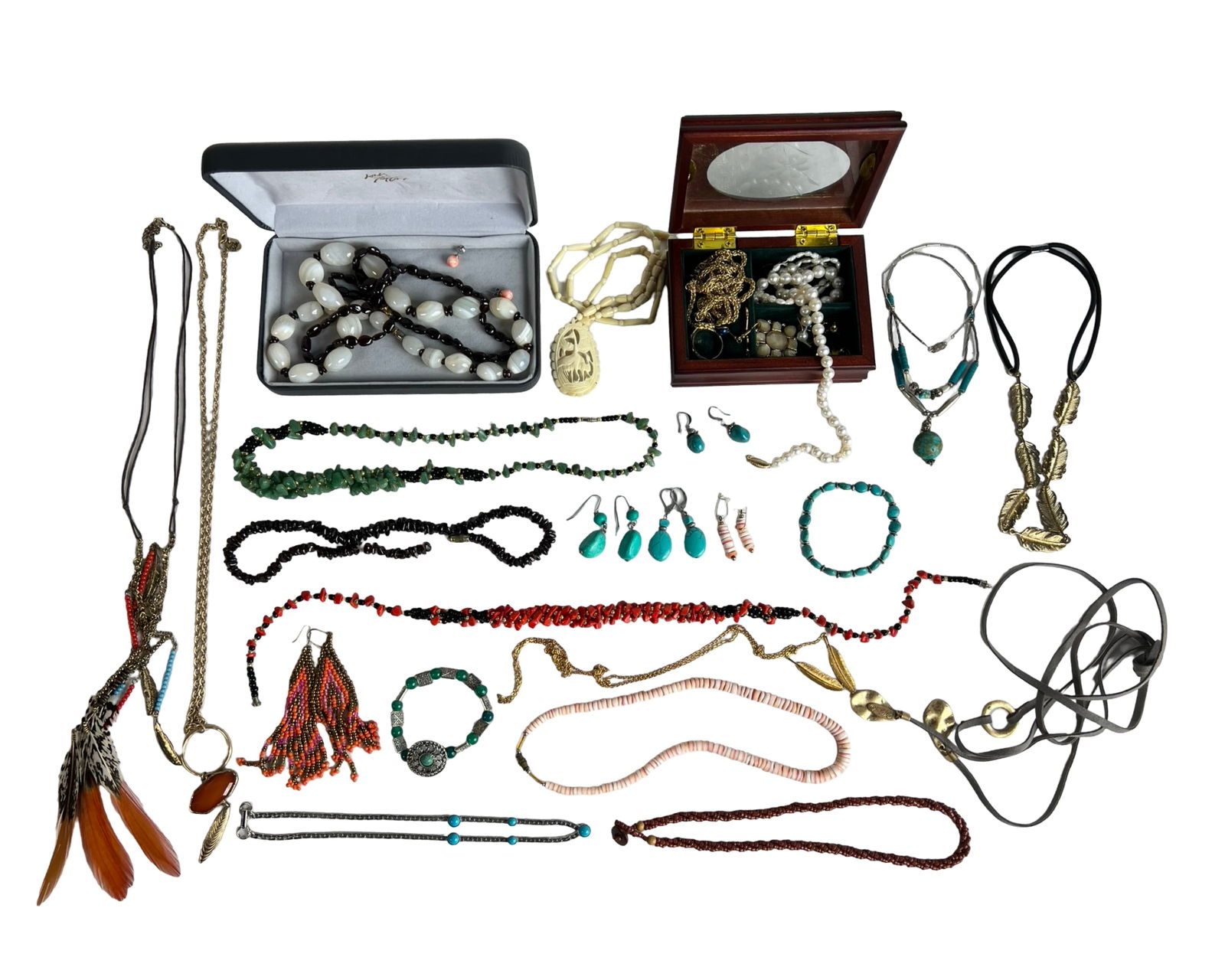 Group of Various Jewelry incl.14k Gold: Group of Various Jewelry including Genuine Pearls Necklace with 14k Gold Clasps (have to be restrained)