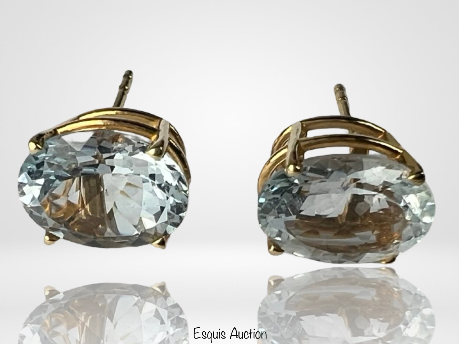 14k Yellow Gold Ladies Stud Earrings (1 of 4)