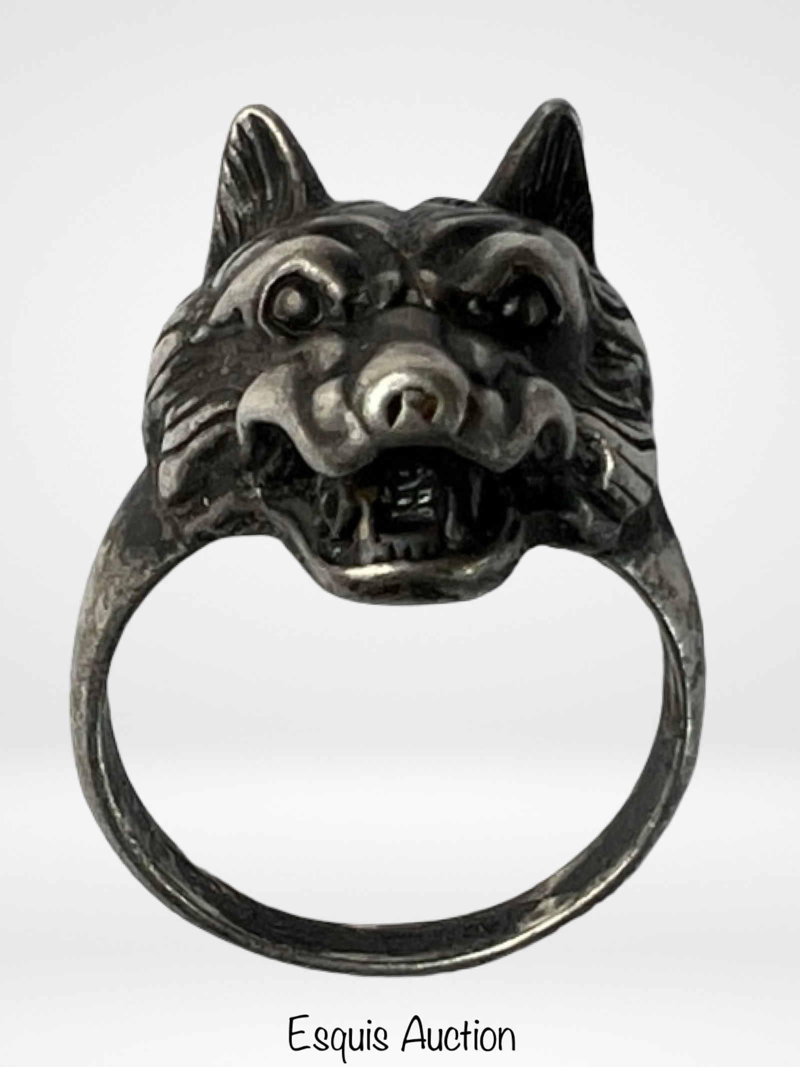 Vintage Shube's Sterling Silver Wolf Head Ring (1 of 4)
