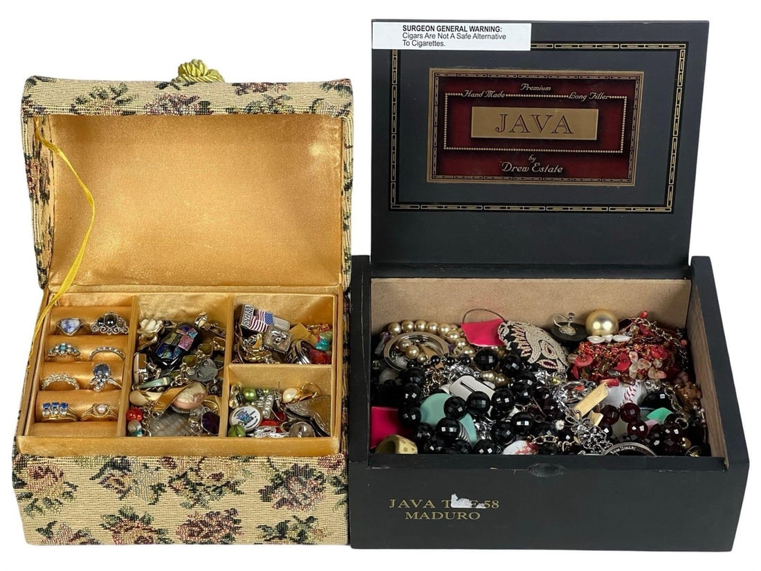 2 Vintage Boxes full of Unsearched Costume Jewelry (1 of 7)