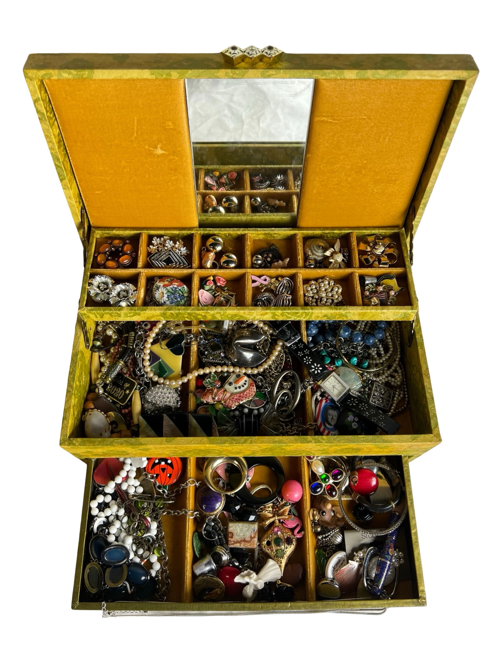 Vintage Jewelry Box Full of Treasures (1 of 5)