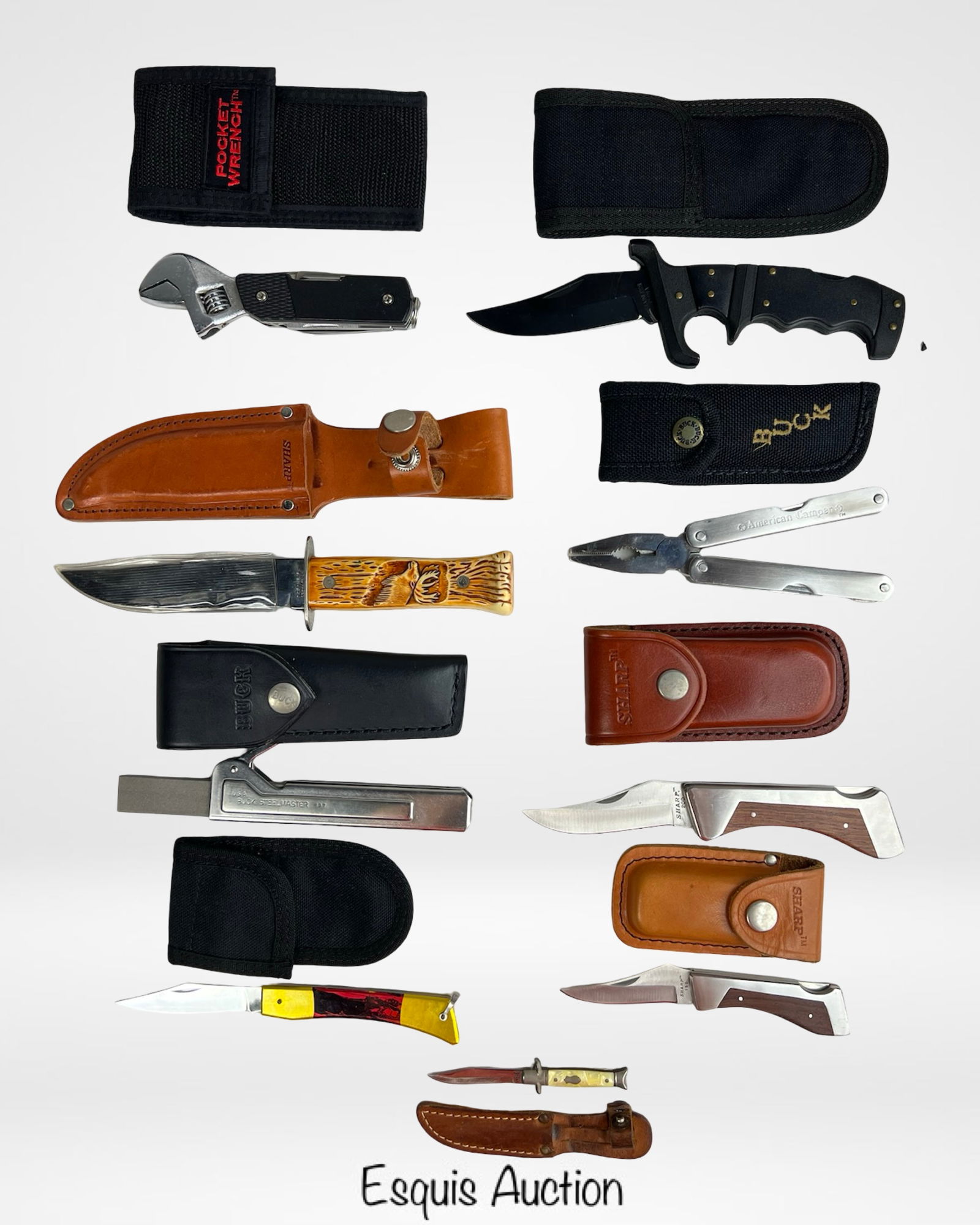 Group of  Pocket, Folding &  Fixed Blade Knives (1 of 3)