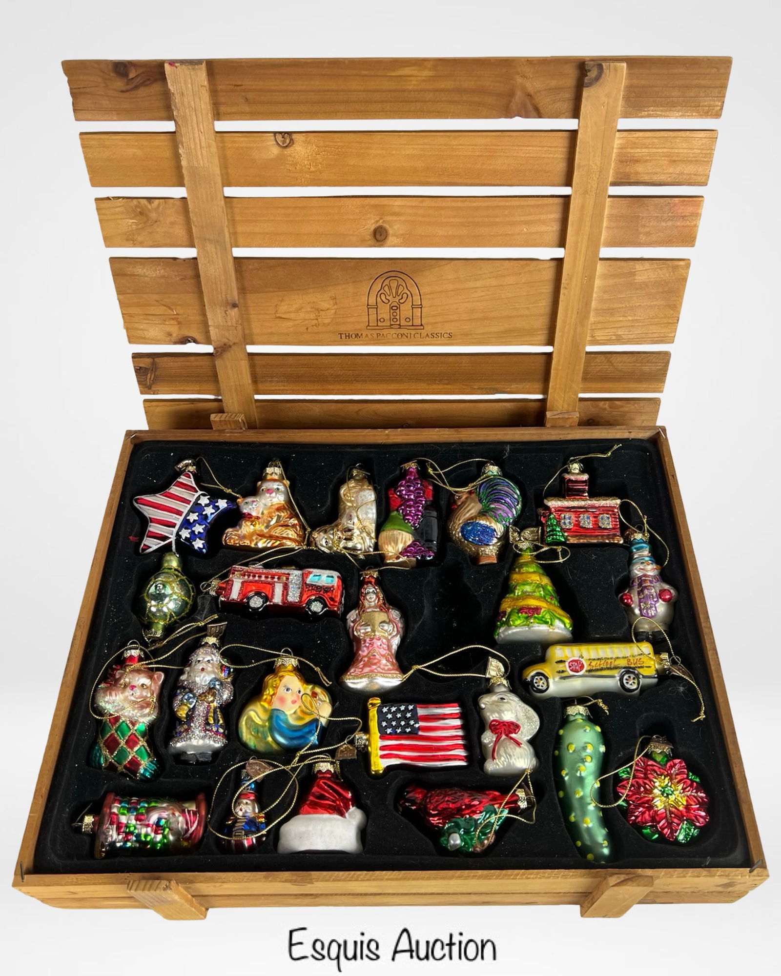 Thomas Pacconi Blown Glass Christmas Ornaments: Set of hand-blown glass Christmas ornaments from the 2006 Thomas Pacconi Classics collection, presented in the original wooden storage crate with velvet-lined insert. This beautifully curated assortme