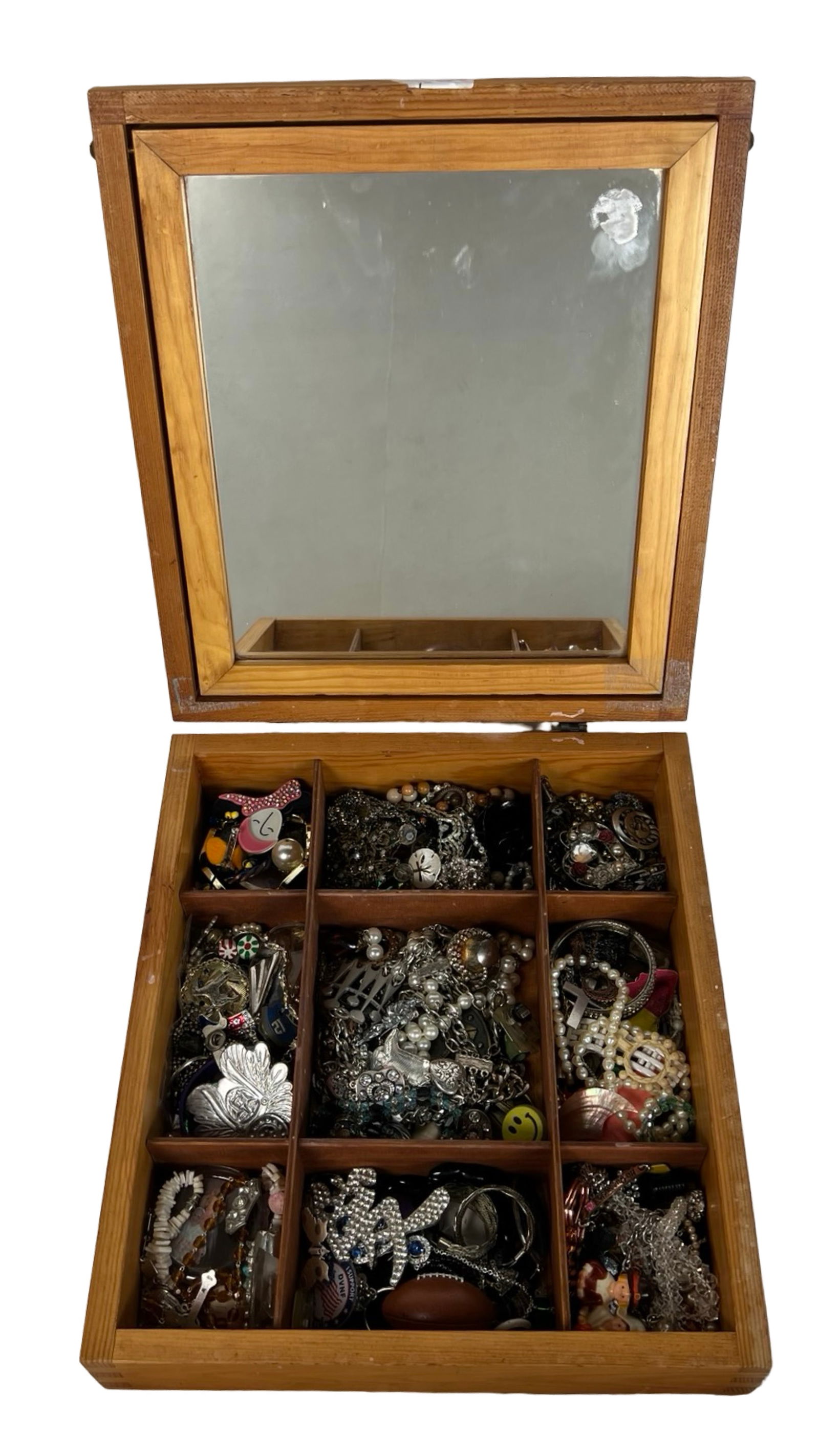 Large Vintage Jewelry Box full of Treasures (1 of 6)