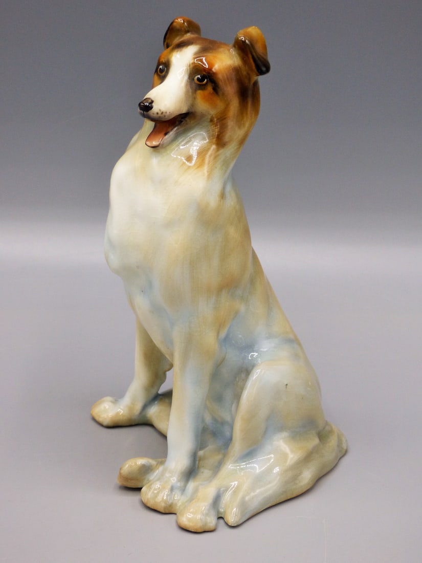 Royal Doulton Seated Collie Dog Figurine HN112 (1 of 5)