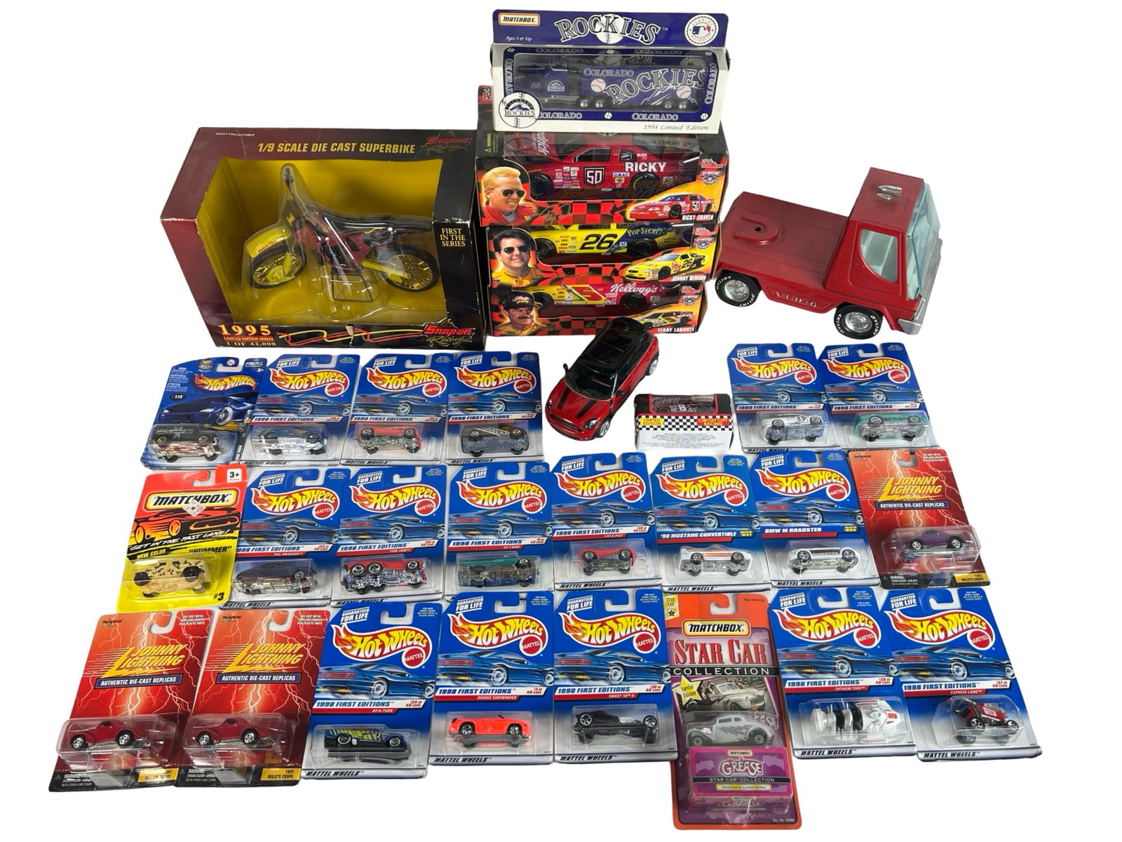 Group of Vintage mostly Die-Cast Car Models (1 of 6)