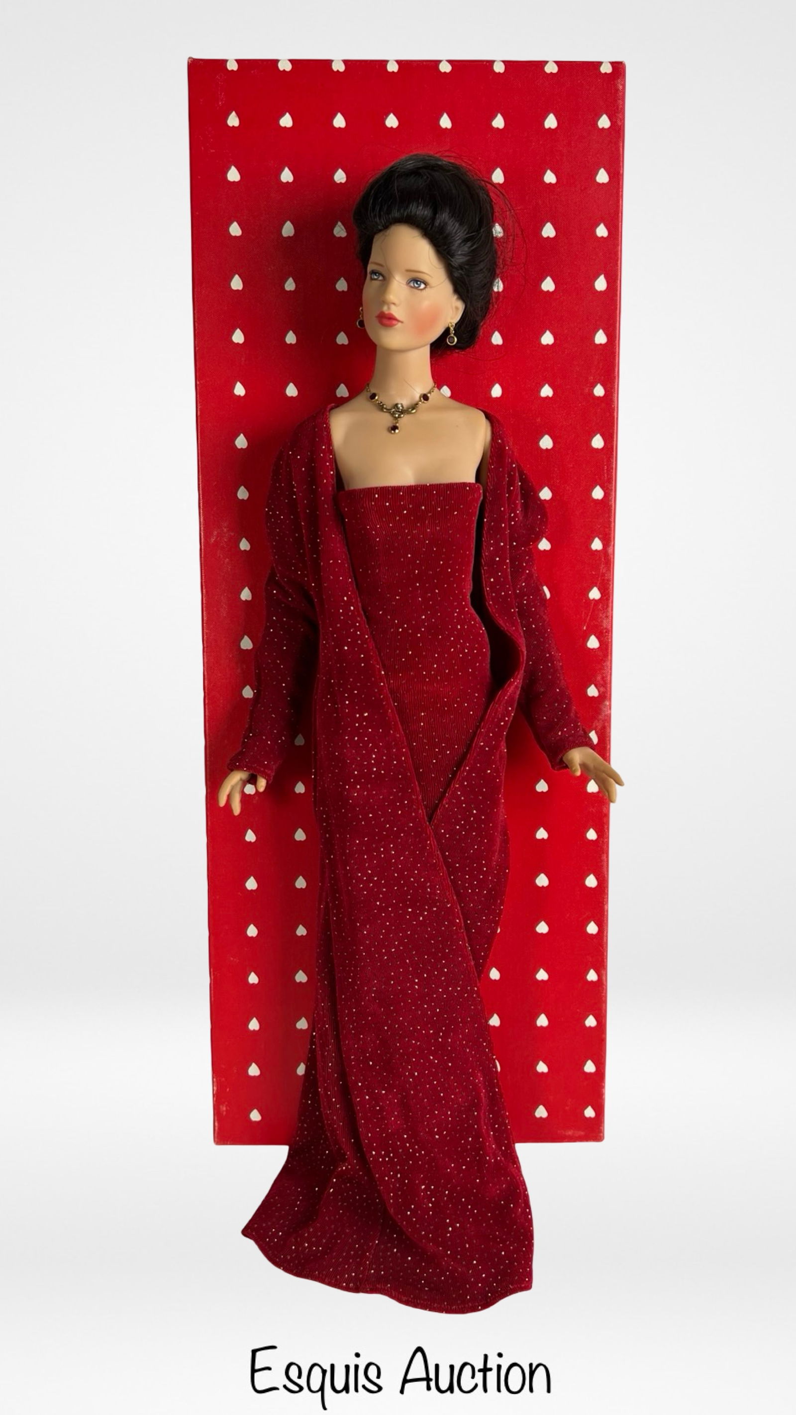 "Gillian" by Robert Tonner Lim Edit Fashion Doll (1 of 3)