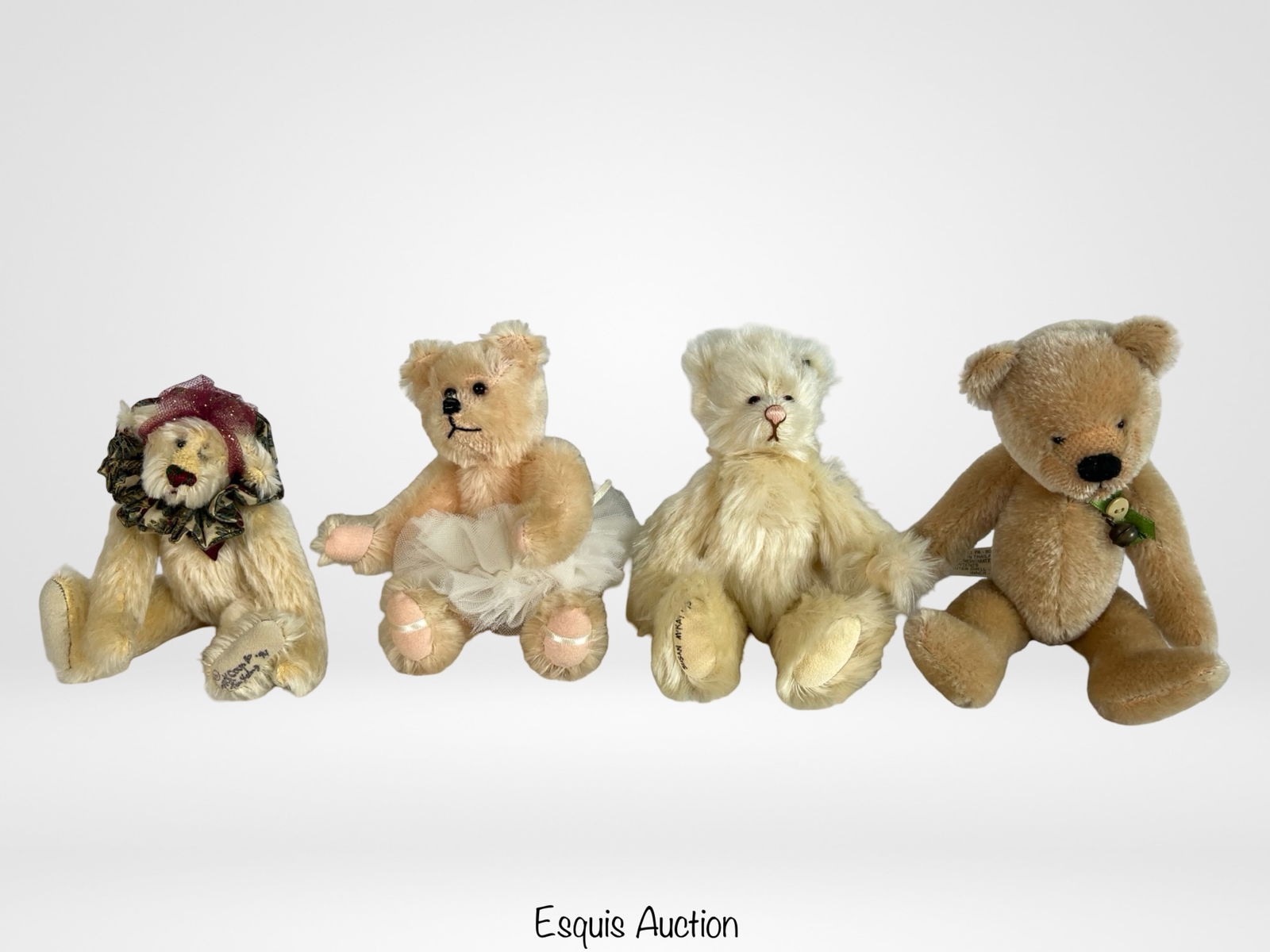 Artist Teddy Bears Group - Lot of 4 (1 of 8)