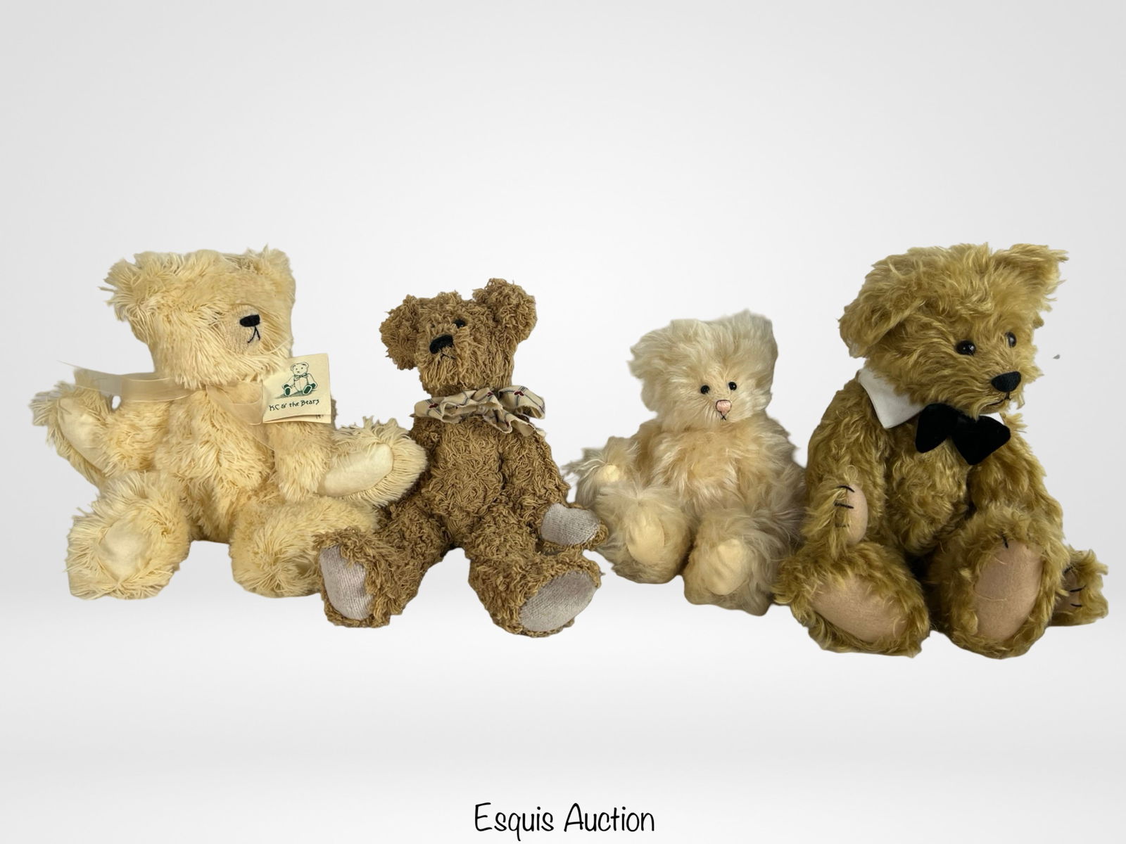 4 Artist Teddy Bears - Karen & Dana Shuts Susan Mc (1 of 10)