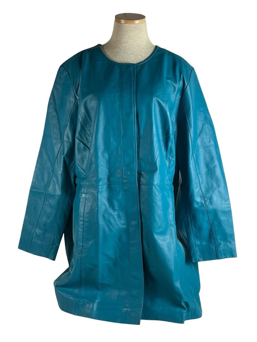 Jessica London Blue Leather Coat - Size L NWT: Classic Jessica London genuine leather coat in a blue finish. Designed with a clean open-front look, minimal collar, and two button closures. This versatile piece offers both elegance and comfort, per